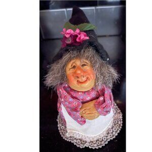 1988 Gnarlie Old Woman Doll by Sandy Dale